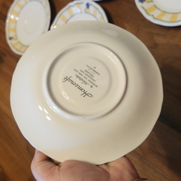 Noritake Summer Estates Porcelain Saucers, Set of Eight - Picture 4 of 6